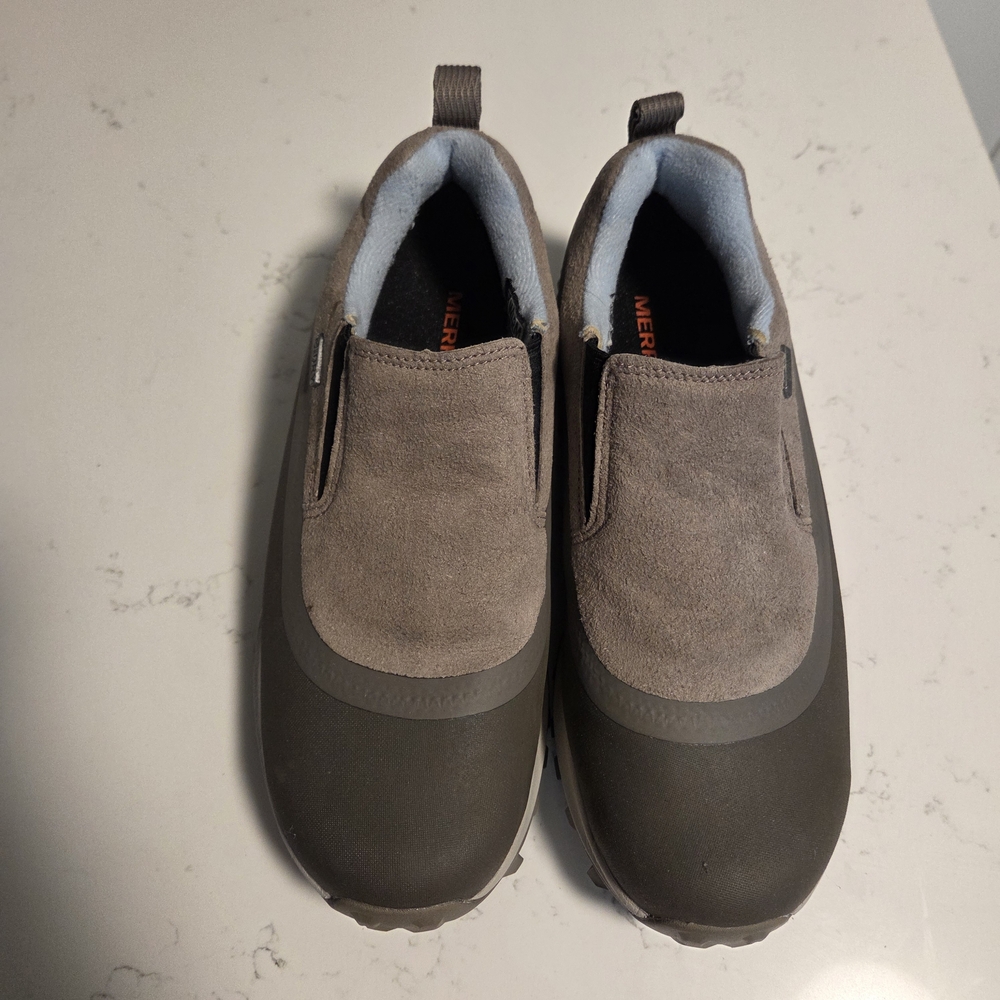 Merrell Slip-On Shoes in Gray and Brown size 8 women